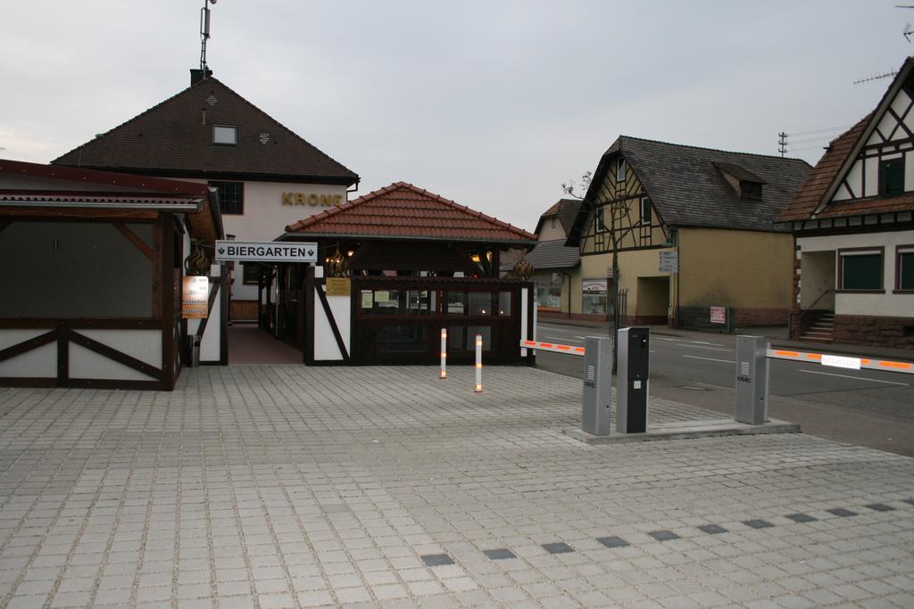 Hotel Krone Friesenheim  Luaran gambar