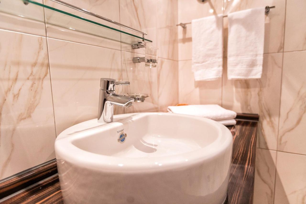 Hotel Krone Friesenheim  Luaran gambar
